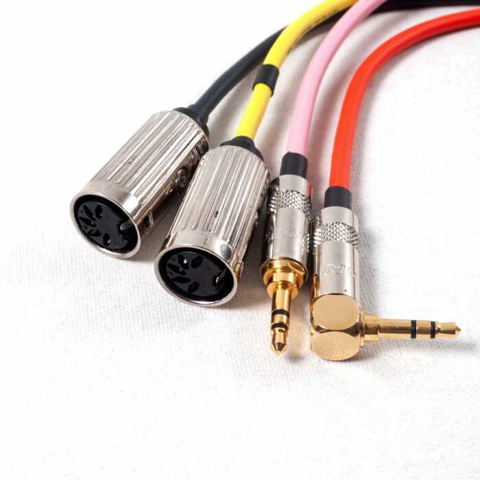 TYPE A - MIDI over Mini Jack Cable. 3.5mm TRS to 5 Pin DIN Socket 10cm